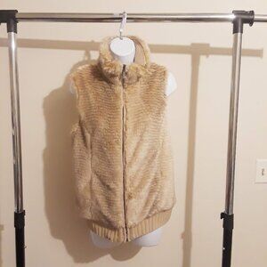 ~FUDA~ Faux Fur Lined Sleeveless Vest w/ Zipper Closure & Sweater Back